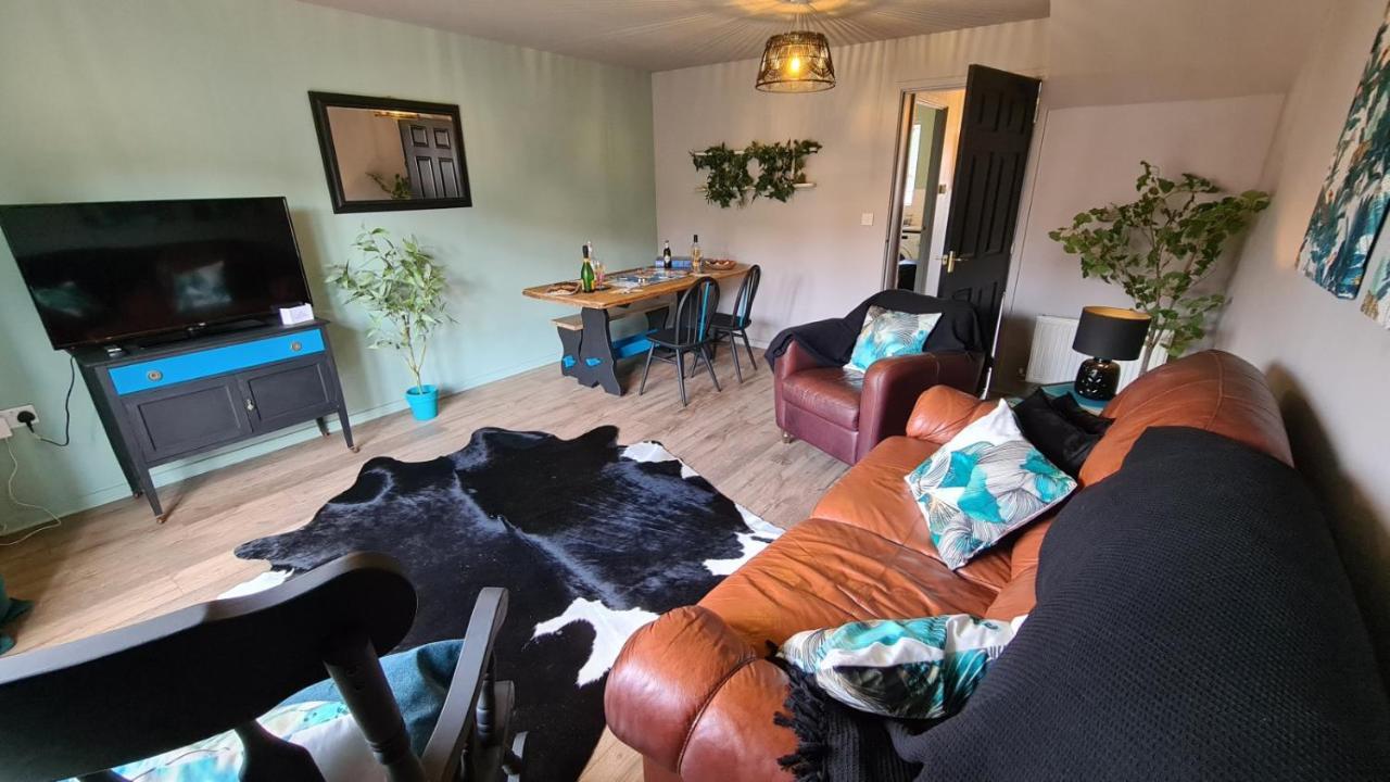 The Farrier'S By Spires Accommodation A Convenient Place To Stay For Exploring Cannock Chase Hednesford المظهر الخارجي الصورة